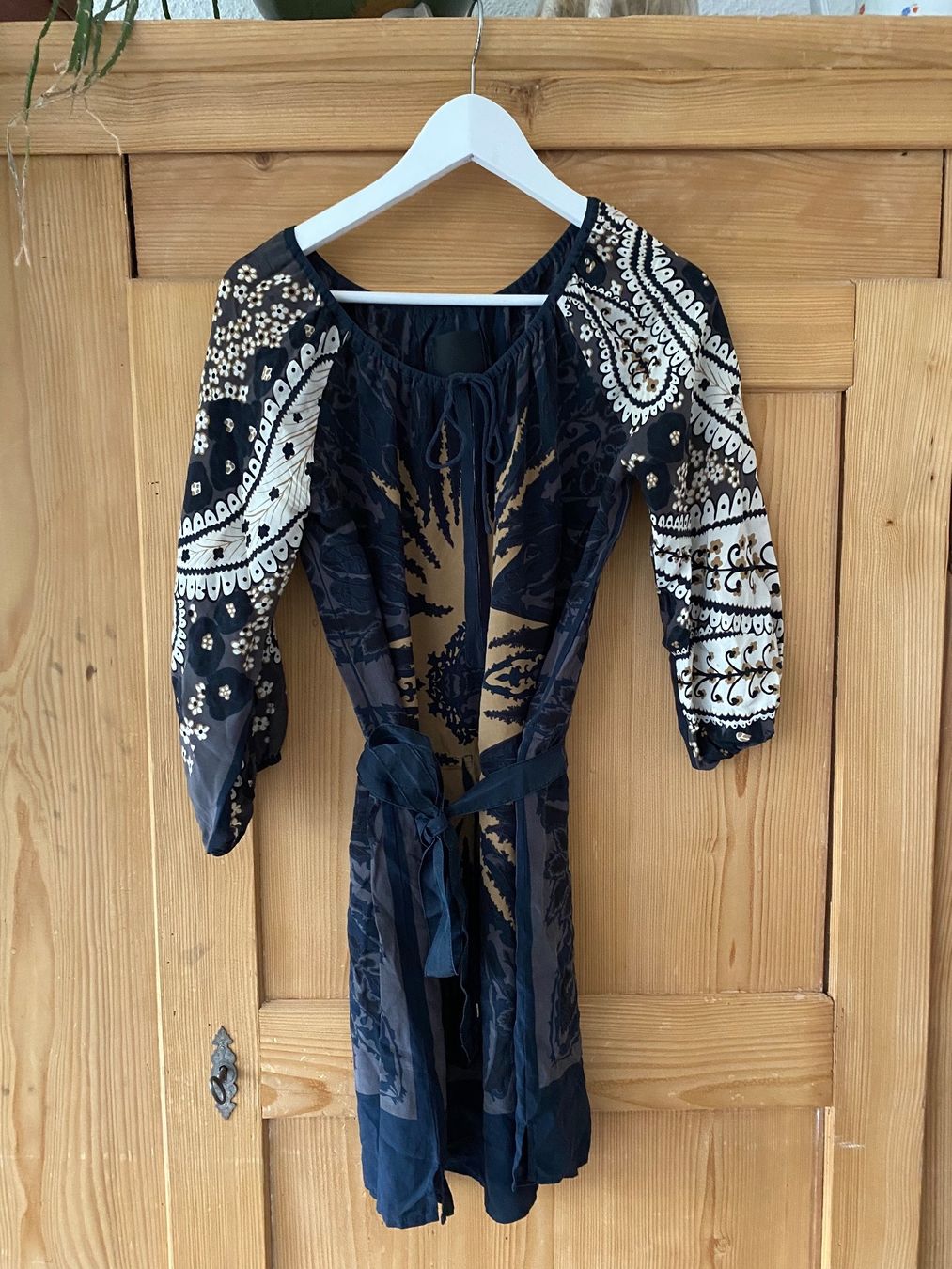 Vestiti: Kleid aus Seide Gr. 36 InWear – Usato da Bolligen venduto da Picasso79 1