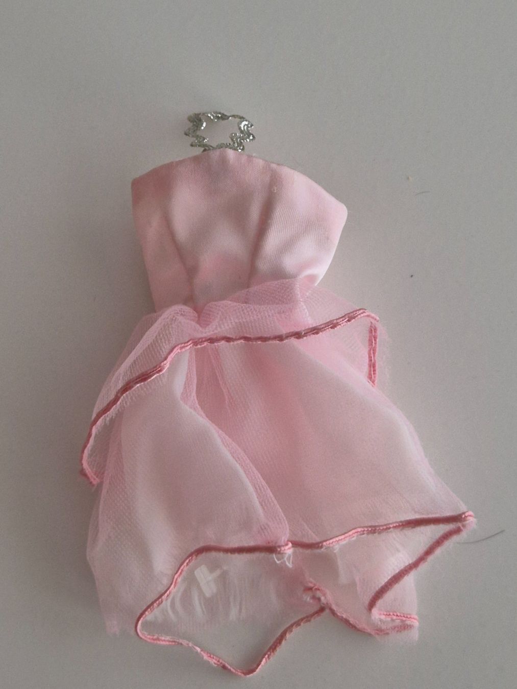 Bambole: Barbie Rosa Kleid – Usato da Zürich venduto da pau_y8mv