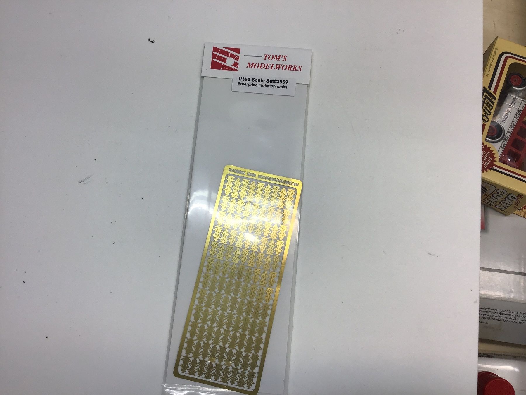 Kit di modellismo & Modellini statici: Tom's Modelworks Flotation Racks 1/350 NEU & OVP! – Nuovo e nell'imballaggio originale da Männedorf venduto da Modellbau-wyss