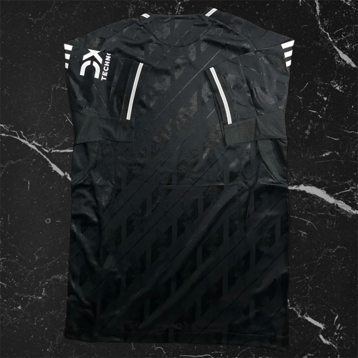 Manchester United Canottiere & Pantaloni: Manchester United Trikot Grösse L – Nuovo (secondo la descrizione) da Frenkendorf venduto da a_1999 1