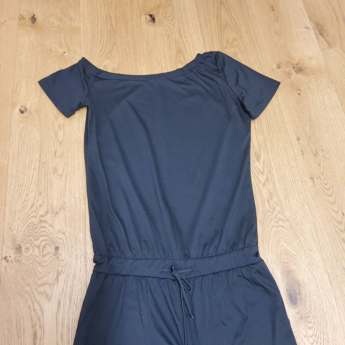 Lotti di vestiti: Kleiderpacket: Jumpsuit,  Schal – Usato da Naters venduto da 3904Naters 2
