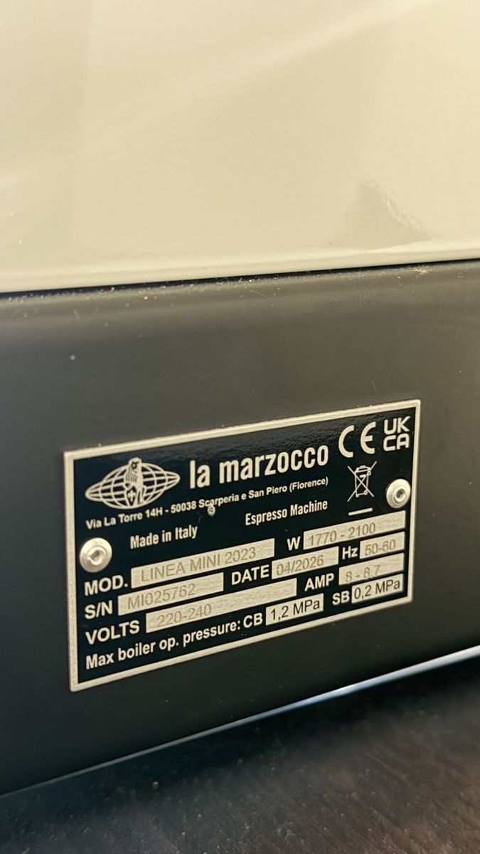 La Marzocco Macchine per caffè & Macchine per espresso: La Marzocco Mini R Weiss – Usato da Schwarzenburg venduto da sachsmeinname 3