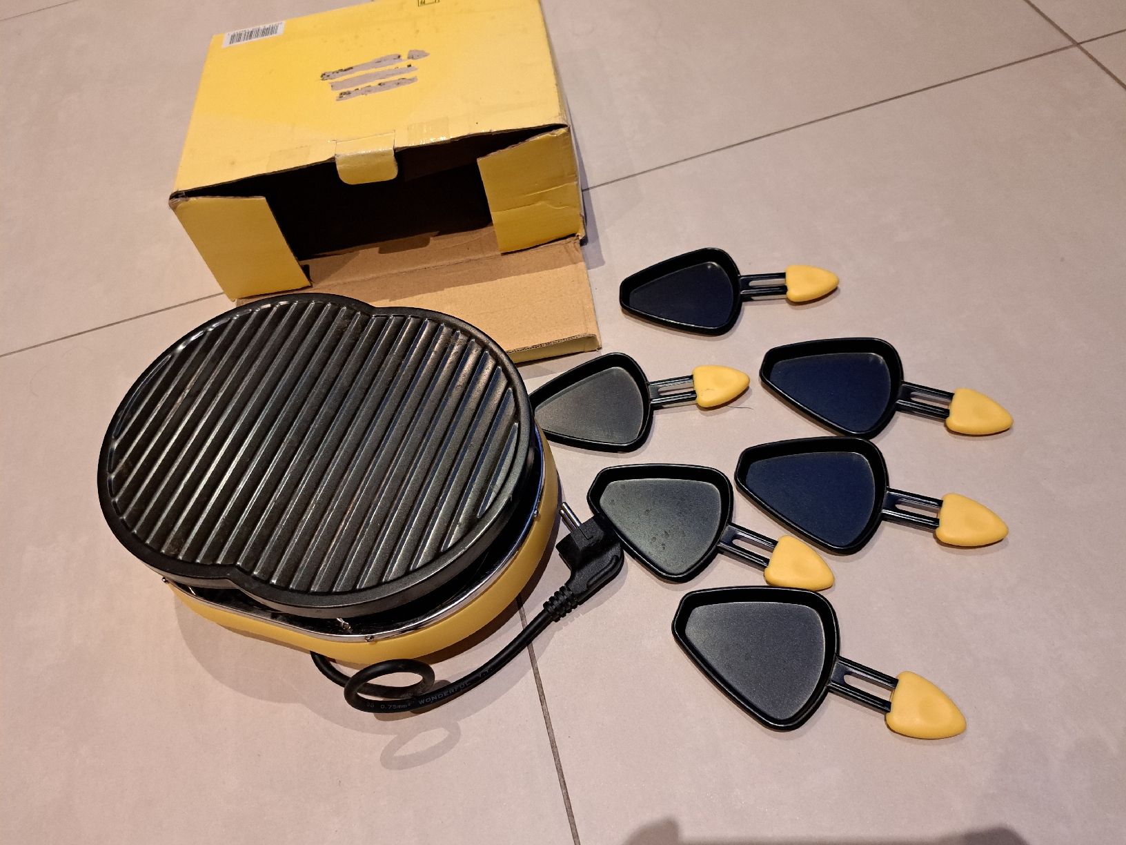 Küchengeräte: machine à raclette – Gebraucht aus Widnau von man_zq7q