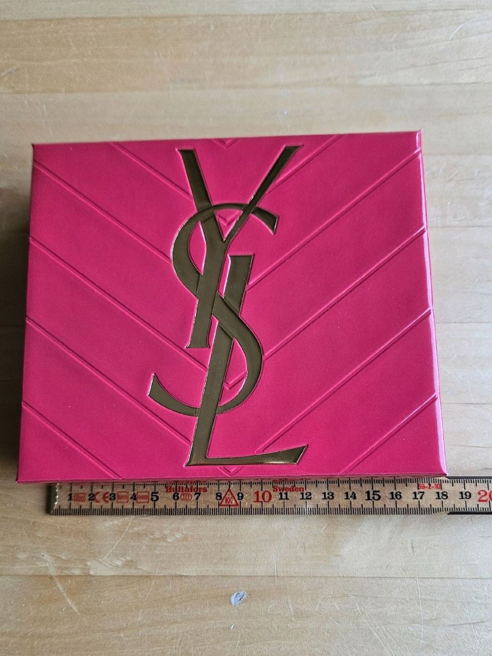Tutte le decorazioni: Yves Saint Laurent YSL Box pink – Nuovo (secondo la descrizione) da Schaan venduto da car_wrv2 4