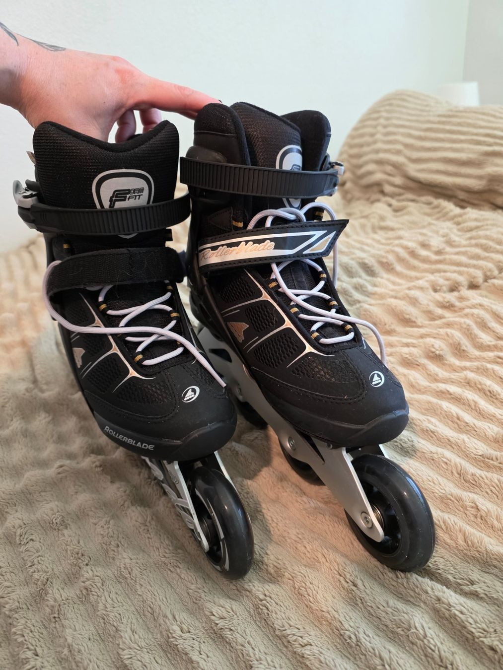 Pattini in linea & Pattini a rotelle: Rollerblade Inline Skates Neu – Nuovo (secondo la descrizione) da Oberentfelden venduto da softiratte
