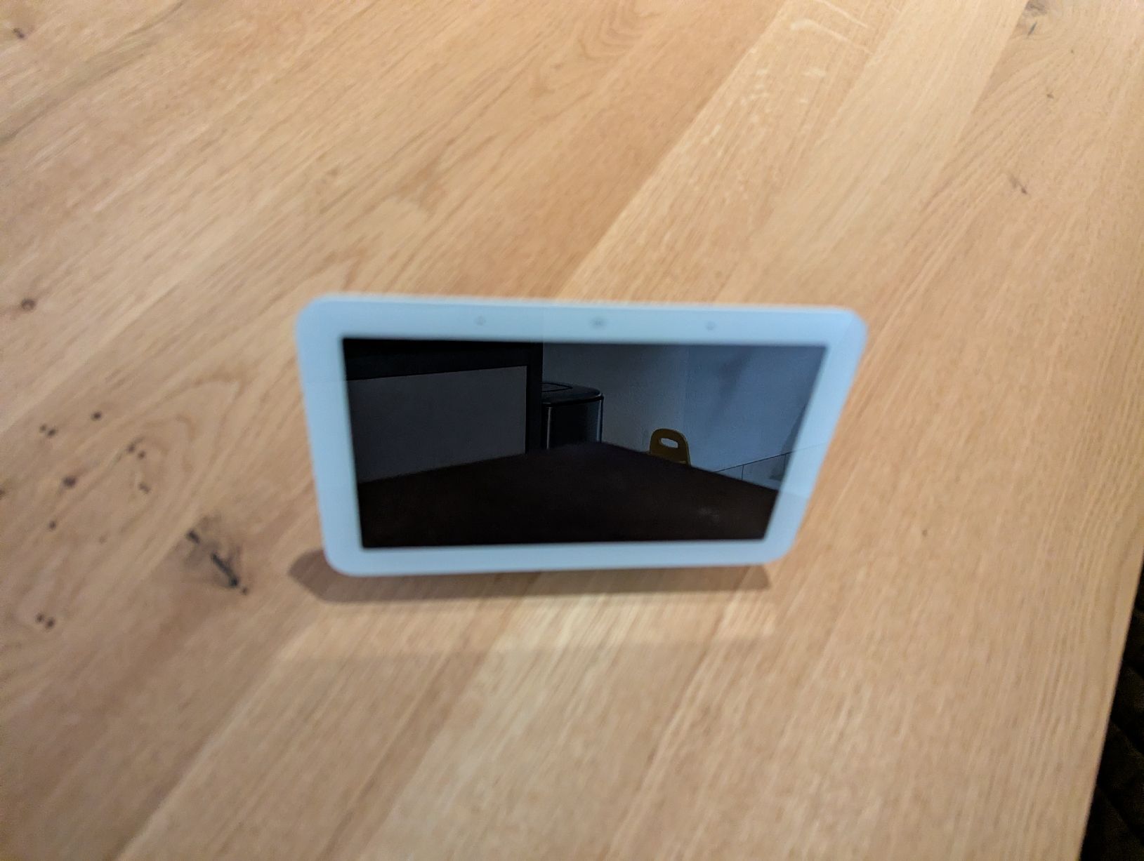 Hub & Switch: Google Nest Hub 2ème génération blanc bon état – Usato da Penthéréaz venduto da Gnocchi05 2