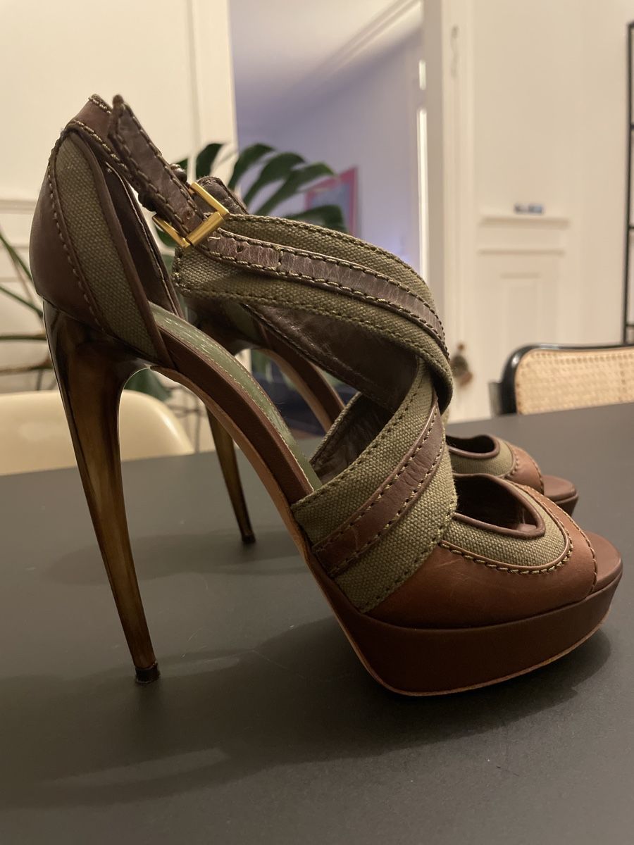 Alexander Mcqueen Scarpe da donna: Alexander McQueen High Heels Gr. 38 – Usato da Zürich venduto da ninabaghira
