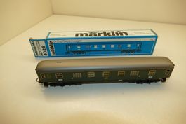 Märklin H0: DB D-Zug Gepäckwagen grün