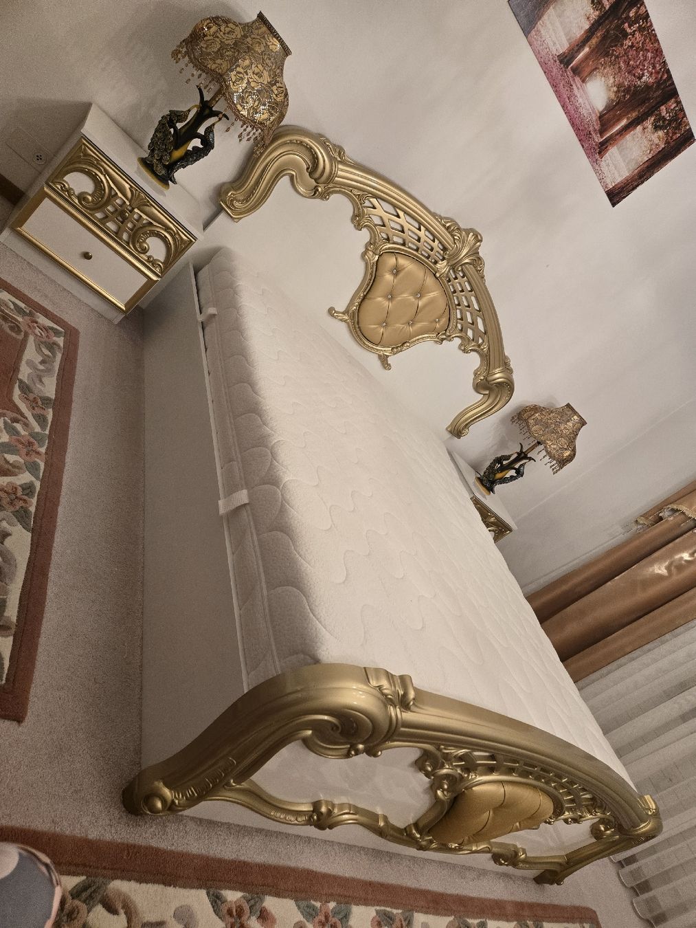 Betten: Schlafzimmer komplett.  – Gebraucht aus thun von Matina