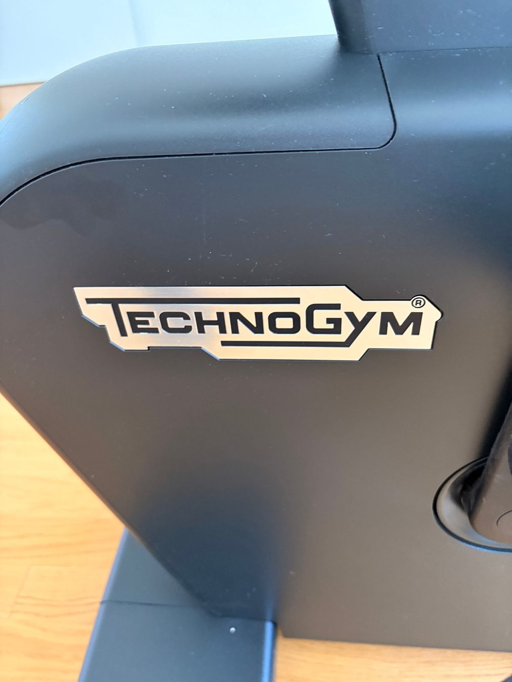 Technogym Hometrainer: TECHNOGYM Crosstrainer, schwarz perfekter Zustand – Nuovo (secondo la descrizione) da Basel venduto da afternoon 2