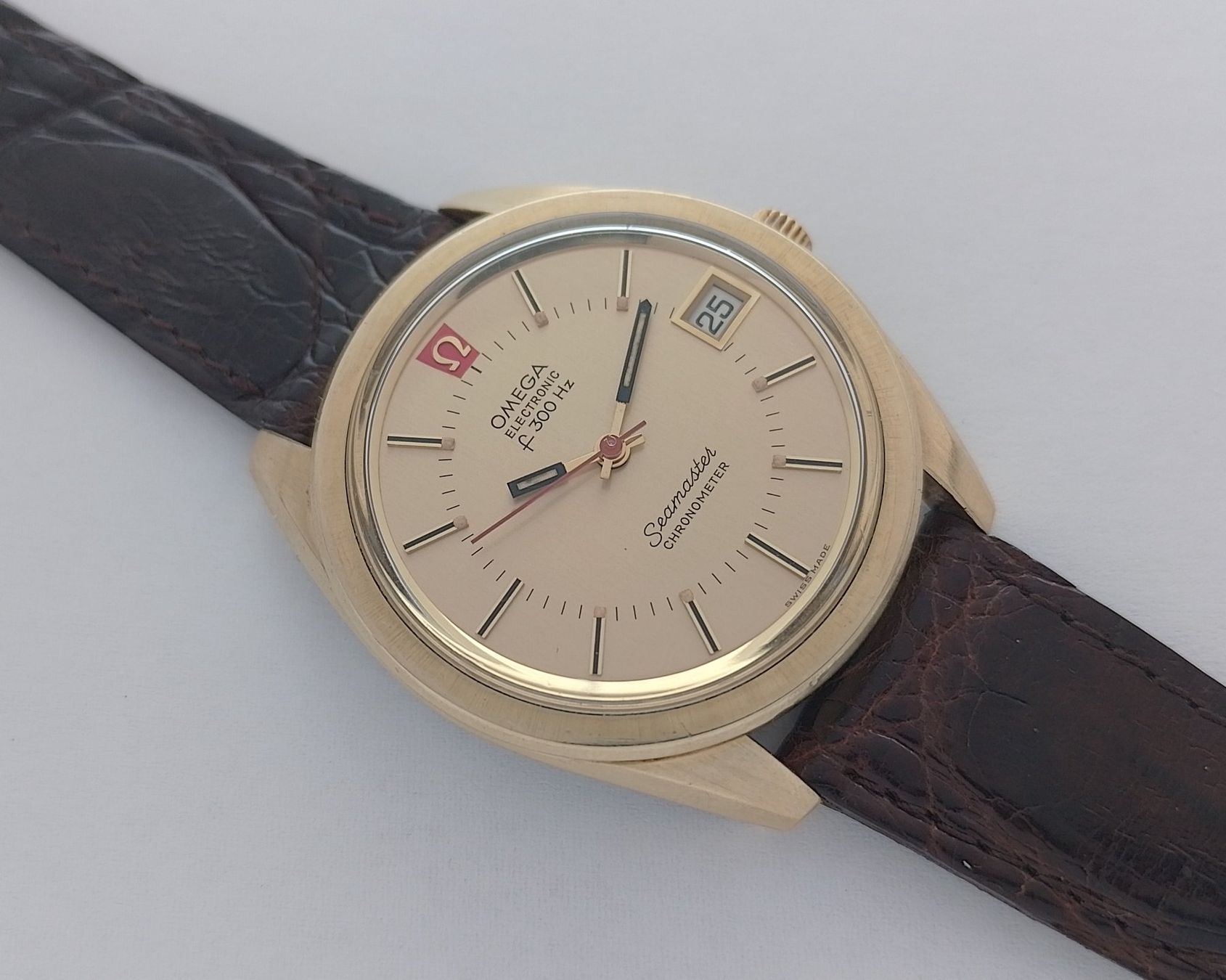 Omega Orologi: Omega Seamaster Electronic f300 Hz Chronometer Ref. 198.001 – Usato da Basel venduto da Givens_Watches 1