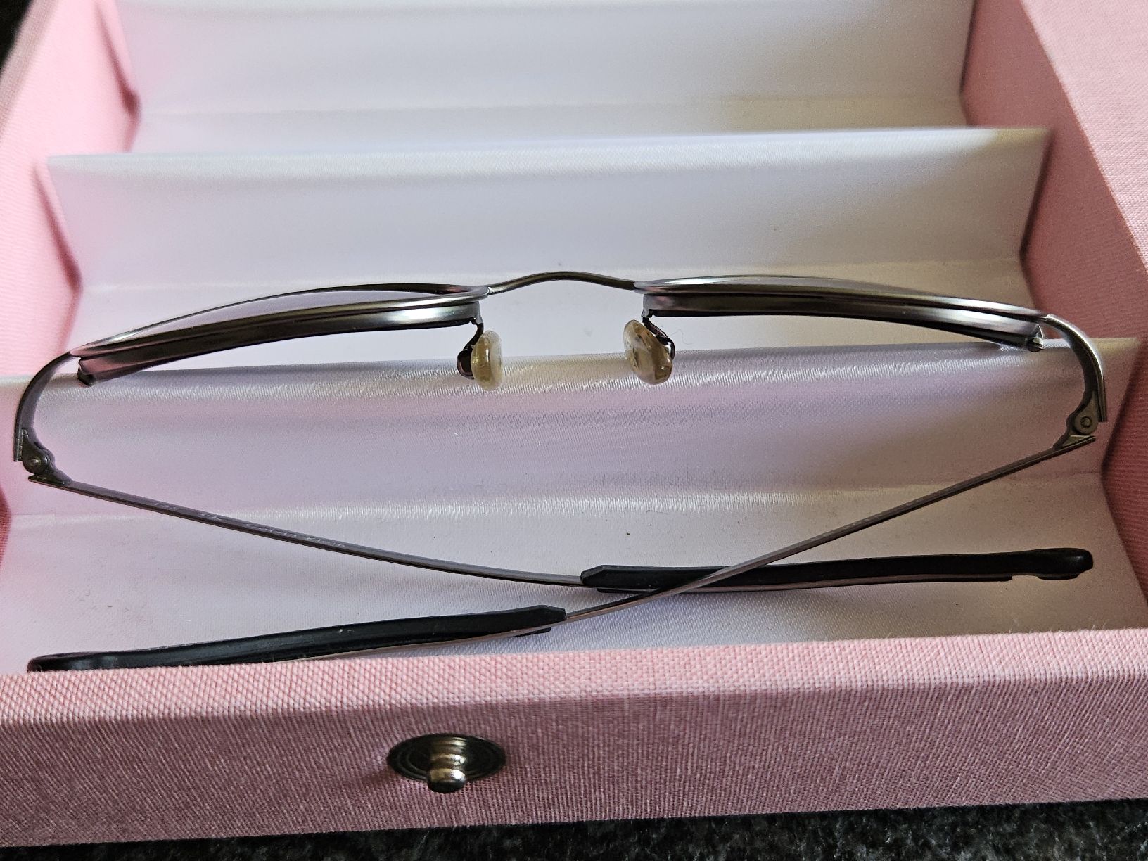 Calvin Klein Brillen & Gläser: Calvin Klein Brillengestell  gebraucht – Gebraucht aus Urdorf von Colina 1