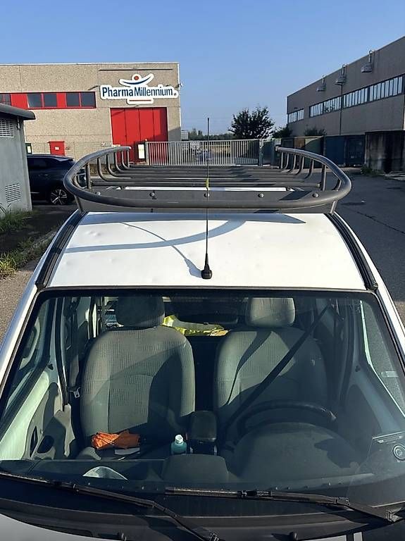Tutti pezzi di ricambio auto: Porta pacchi kangoo – Usato da locarno venduto da Emilio87 1