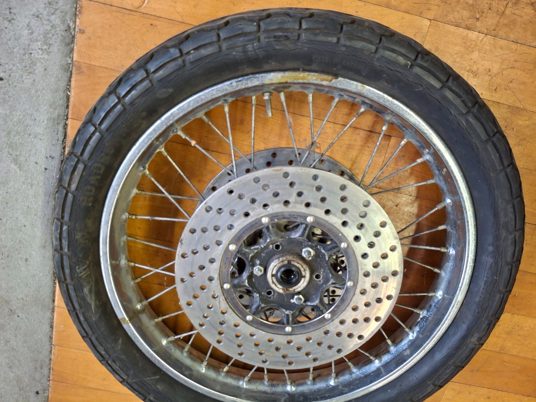 Honda Tutti i ricambio per moto: HONDA CB750 FOUR 1973 VORDERRAD OLDTIMER – Usato da Wängi venduto da Toeff85 1