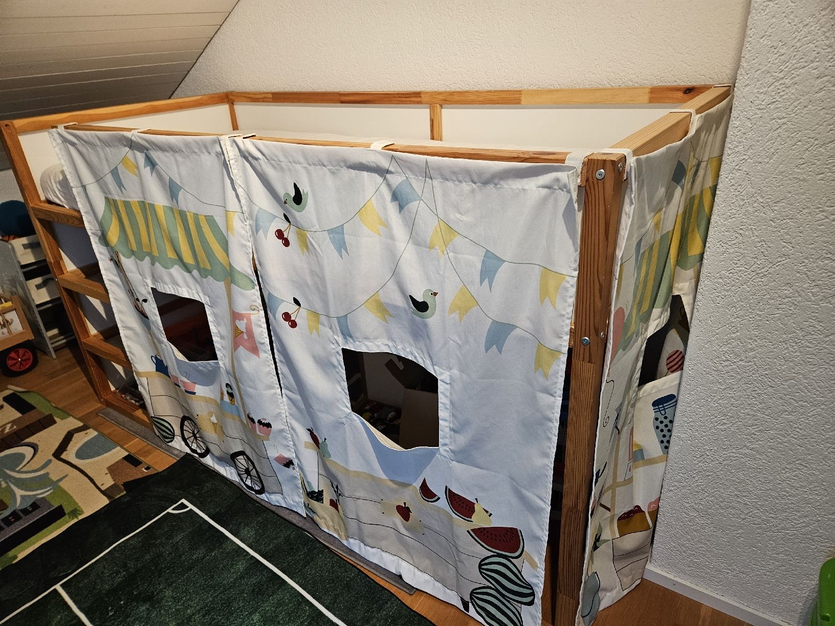 Ikea Letti: Kinderbett (Hochbett) – Usato da Gossau SG venduto da San-Galler-27 2