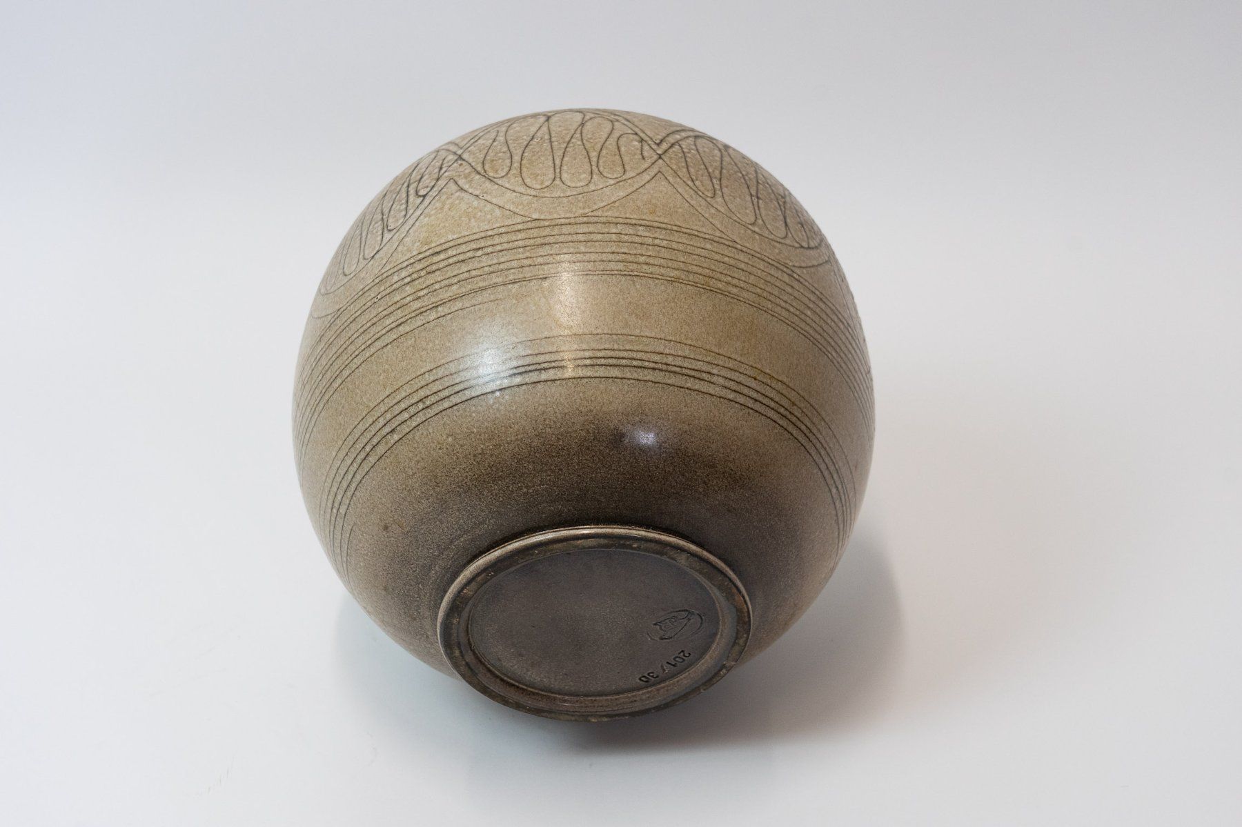 Vasen & Gefässe: Vase Nr. 1 - Lieferung möglich – Gebraucht aus Schaffhausen von Studio-Ara 5