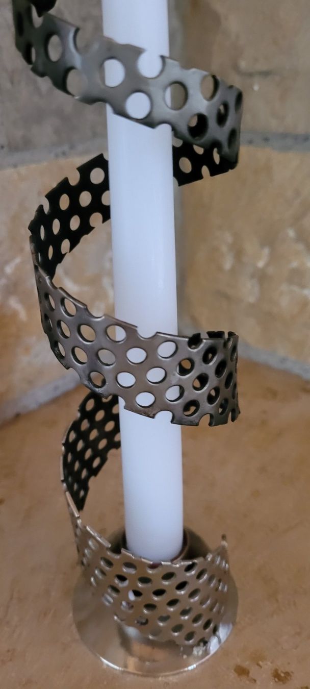 Portacandele: Kerzenständer aus Metalllochblech – Usato da Hondrich venduto da Ebro01 1