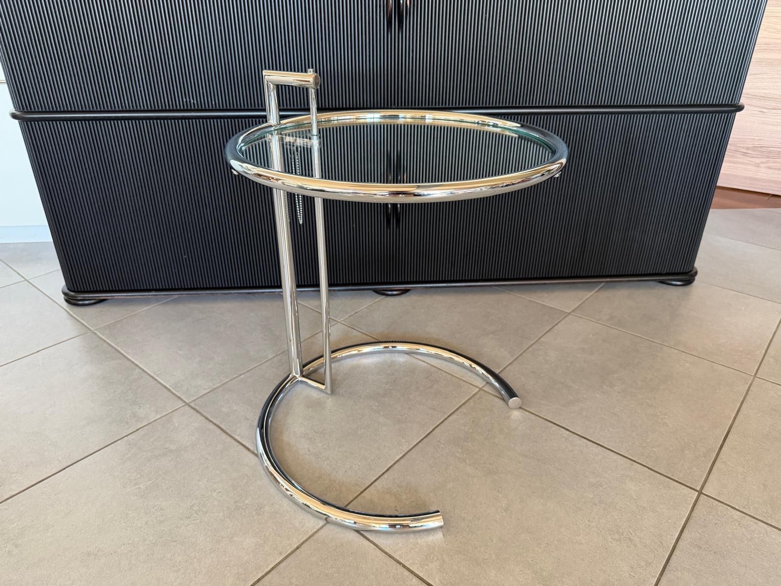 Classicon Tavoli: ClassiCon Adjustable Table E.1027 von Eileen Gray – Usato da Trüllikon venduto da mrs_2lc5