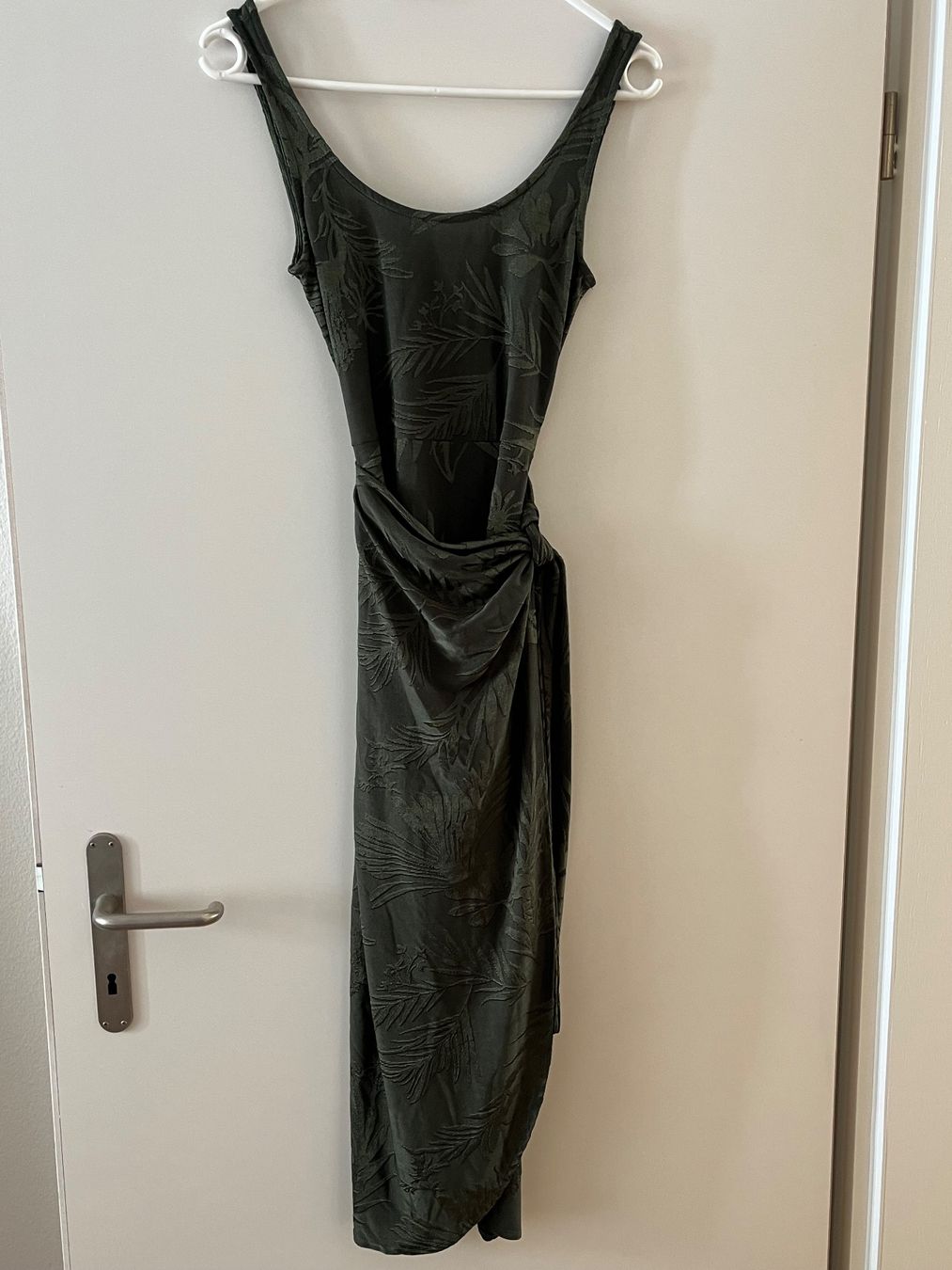 Mango Robes: Freizeitkleid Mango – Neuf (Voir description) à Zürich par rac_t7z9
