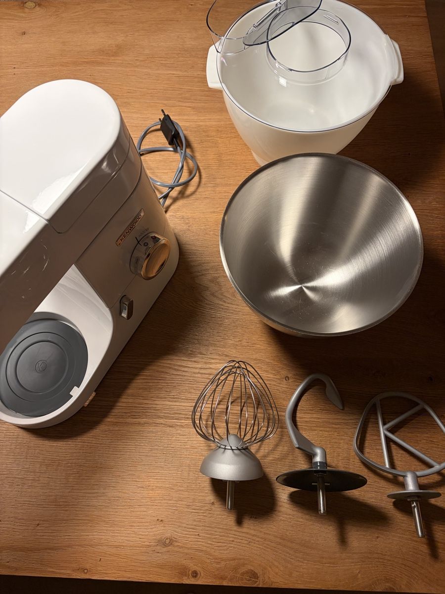 Kenwood Elettrodomestici da cucina: Kenwood Chef Küchenmaschine – Usato da Däniken SO venduto da pascaolo 1