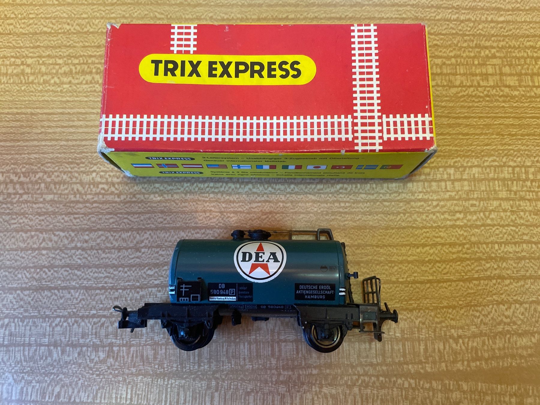 Trix Modellini di ferrovie: Trix Express H0 3462: DEA Kesselwagen, DB – Usato da Suhr venduto da Daneli7 4
