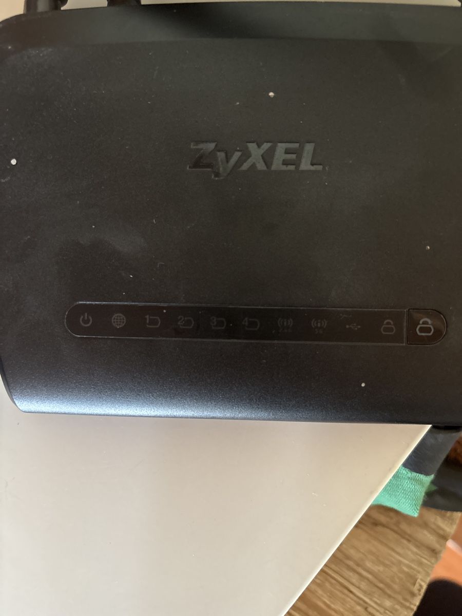 Modems & Router: WLAN Router – Gebraucht aus Heiligkreuz (Mels) von cor_k7yy 1
