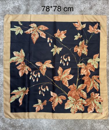 Foulard vintage Gil de Losne Paris 78 x 78 cm