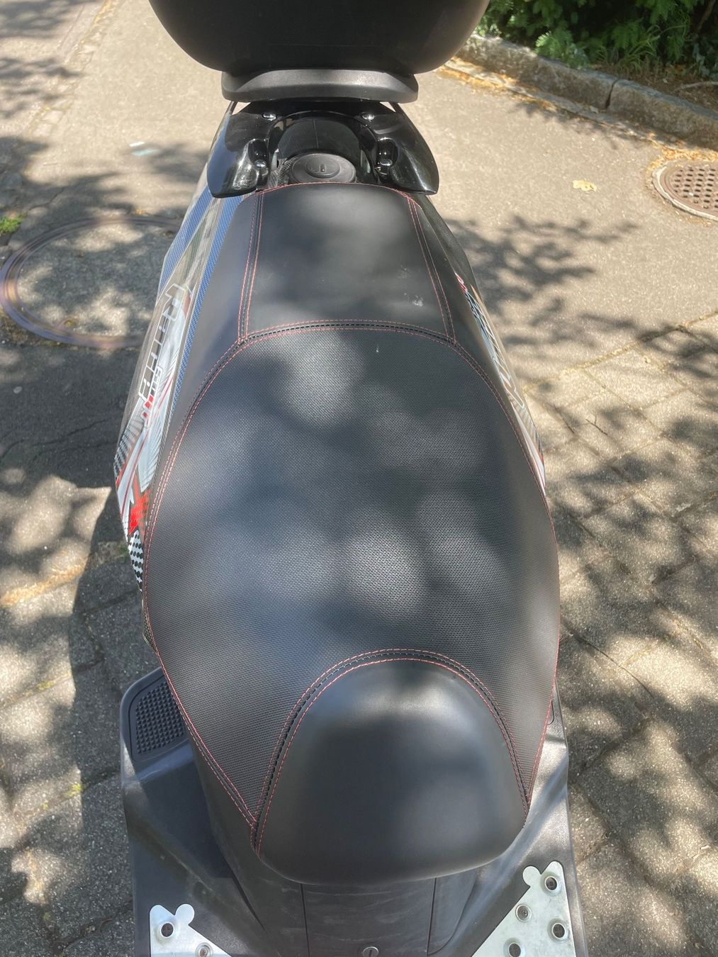 Explorer Scooter: Tacho Explorer 7494 km guter Zustand – Usato da Winterthur venduto da tuanphong60 3