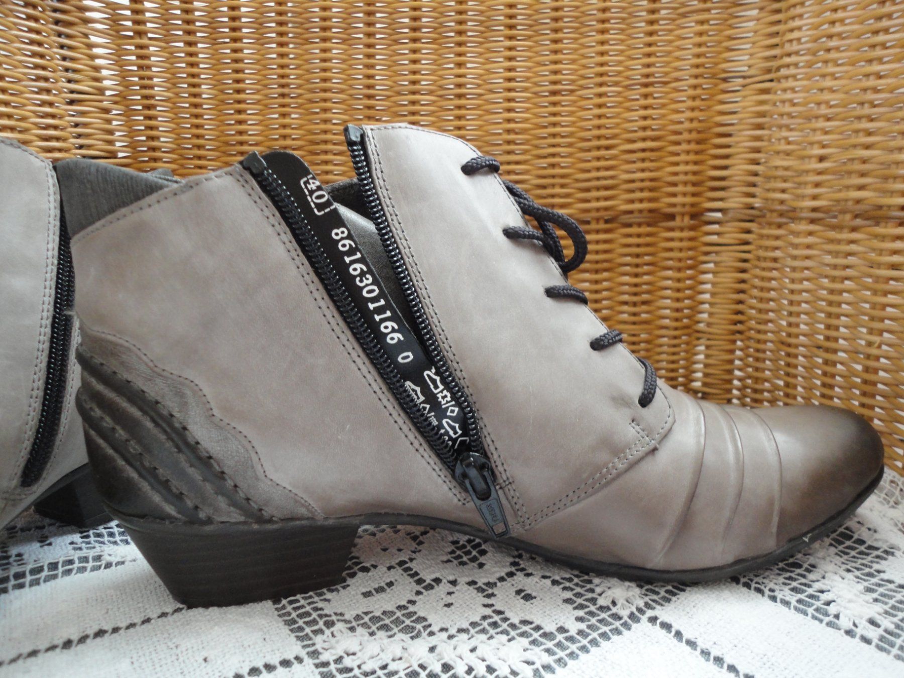 Chaussures femmes: Stiefelette remonte Gr. 40 NEU, VERSAND – Neuf (Voir description) à Strengelbach par Traumgarten 1