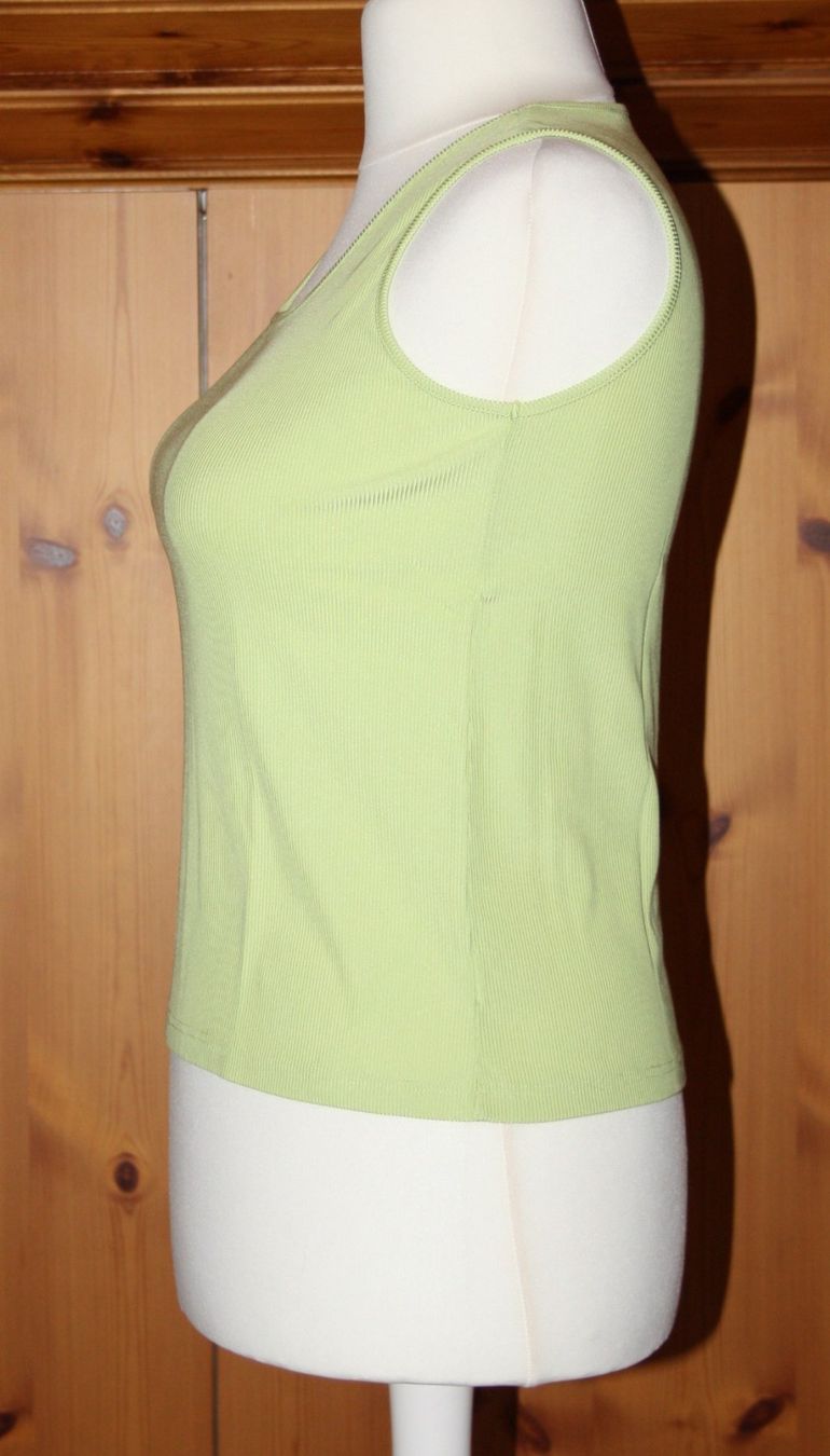 T-shirt: Träger - Shirt hellgrün Gr. L – Usato da Flüelen venduto da Diversicum-Textil 2