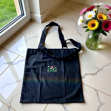 Handbestickte Tote Bag mit Blumen - Handgemachte - Neu!