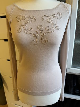 Cream women’s light sweater - size 36