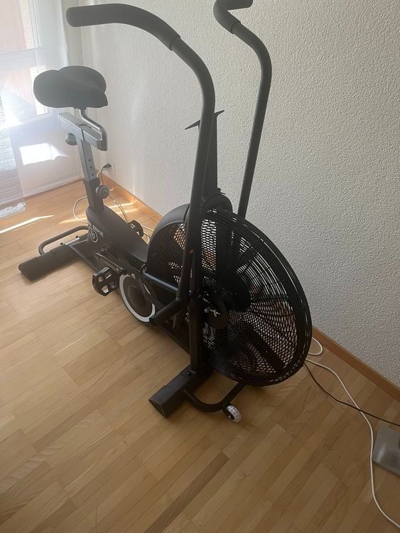 Hometrainer: Titanium Air Bike V3 + Windschutz – Usato da Amriswil venduto da monokel 2