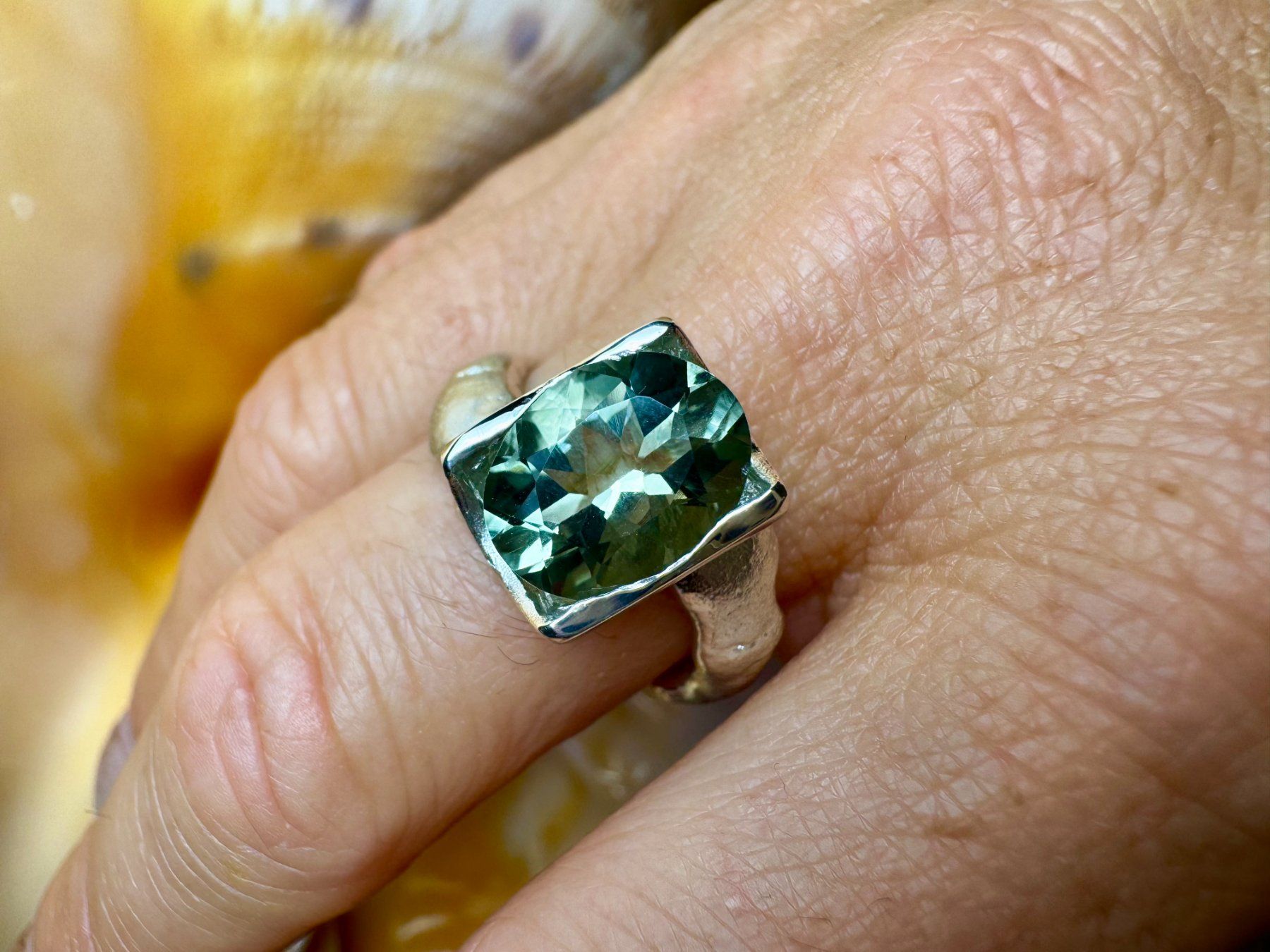 Bagues: Neuer Ring "Fantastic Prasiolith" Ringgrösse 57 – Neuf avec emballage d'origine à Jona par Herzschmiede 4