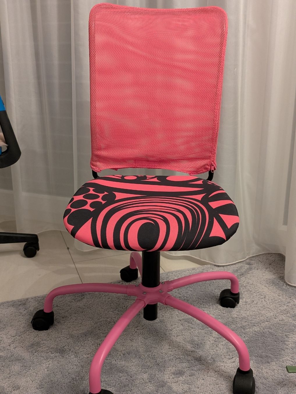 Ikea Sedie: Pinker Bürostuhl – Usato da Ganterschwil venduto da Nike18
