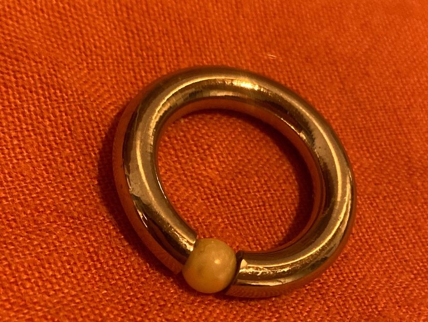 Ringe: RING/FINGERING silberig/weisse Perle / ca.19mm Durchmesser – Gebraucht aus Frauenfeld von Boldi46
