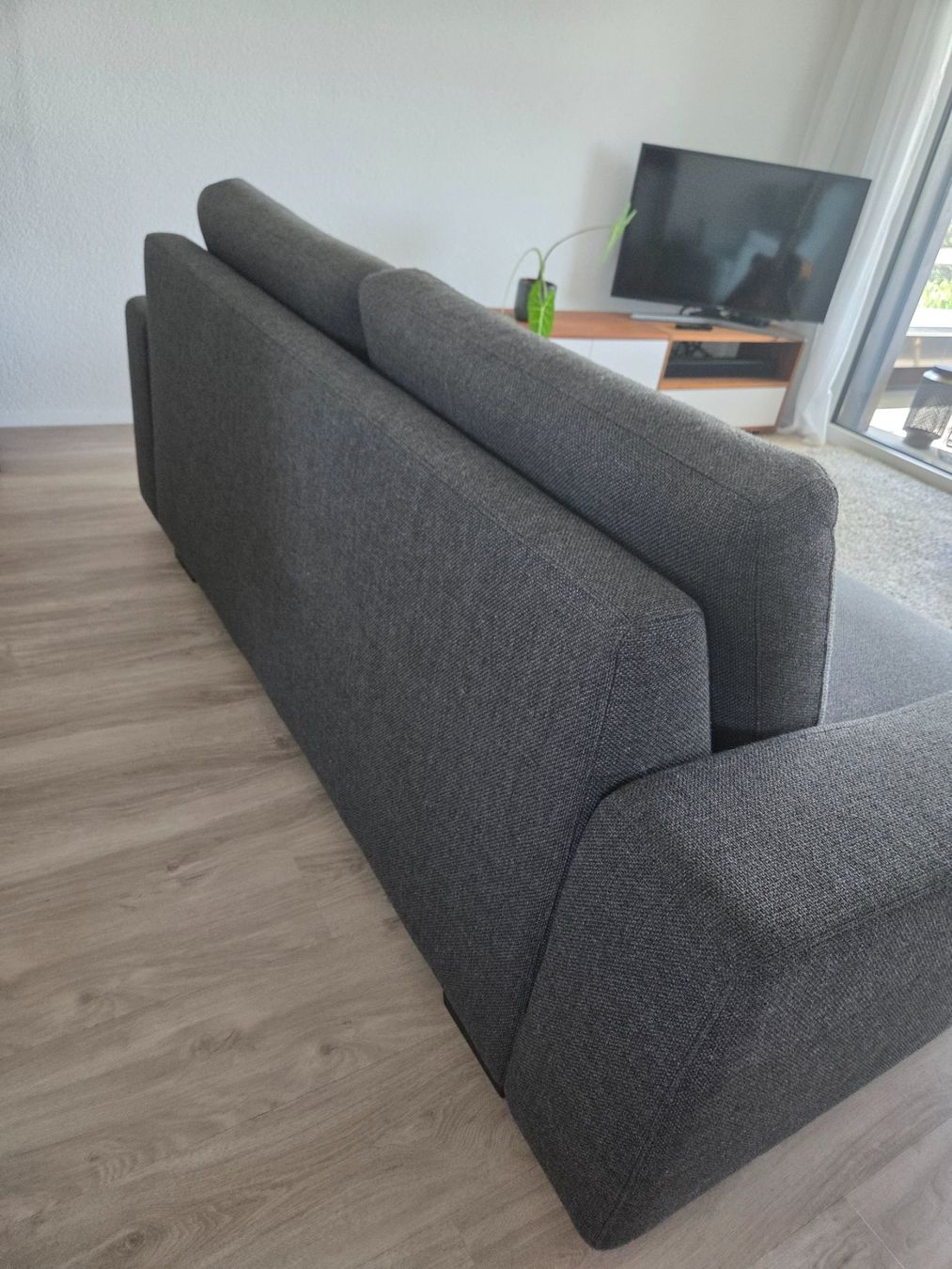 Ikea Divani: 2-er Sofa (SÖRVALLEN) dunkelgrau – Usato da Solothurn venduto da CiniMini4 2
