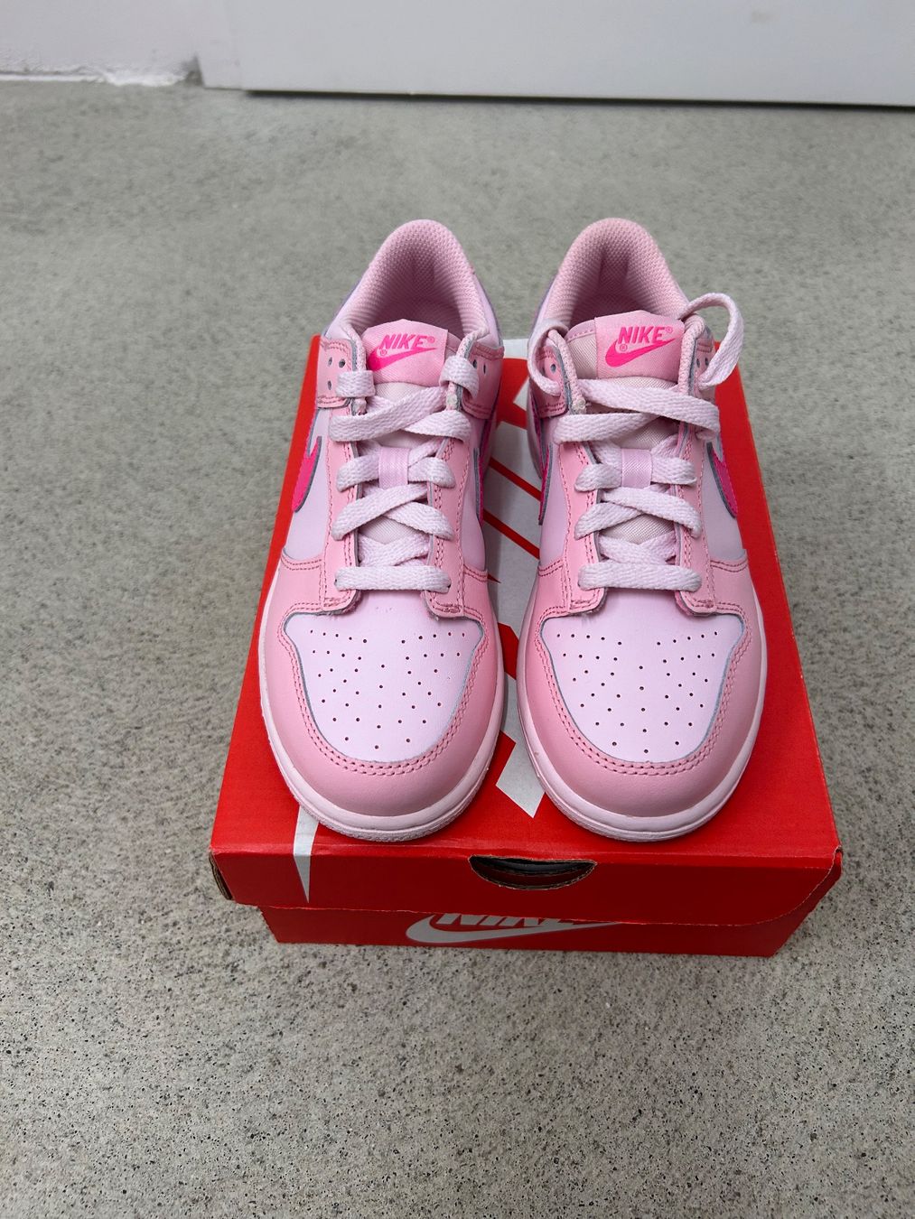 Nike Scarpe per ragazzi: Nike Dunk Low Triple Pink – Nuovo e nell'imballaggio originale da St.Gallen venduto da y.vrn1 2