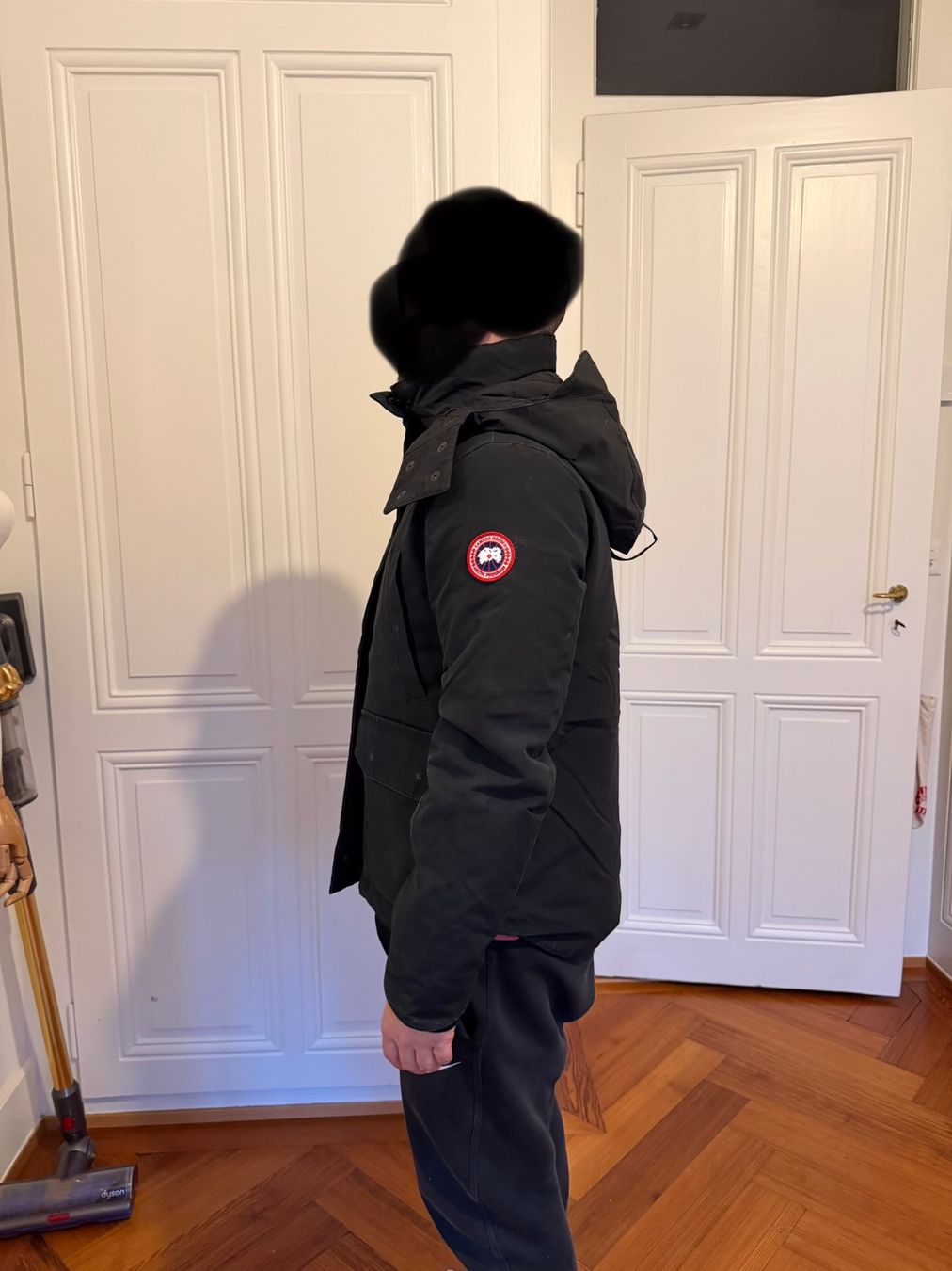 Canada Goose Giacche: Canada Goose Winter Jacket, Black, Size M - Great condition! – Usato da Mies venduto da Nib2011 8
