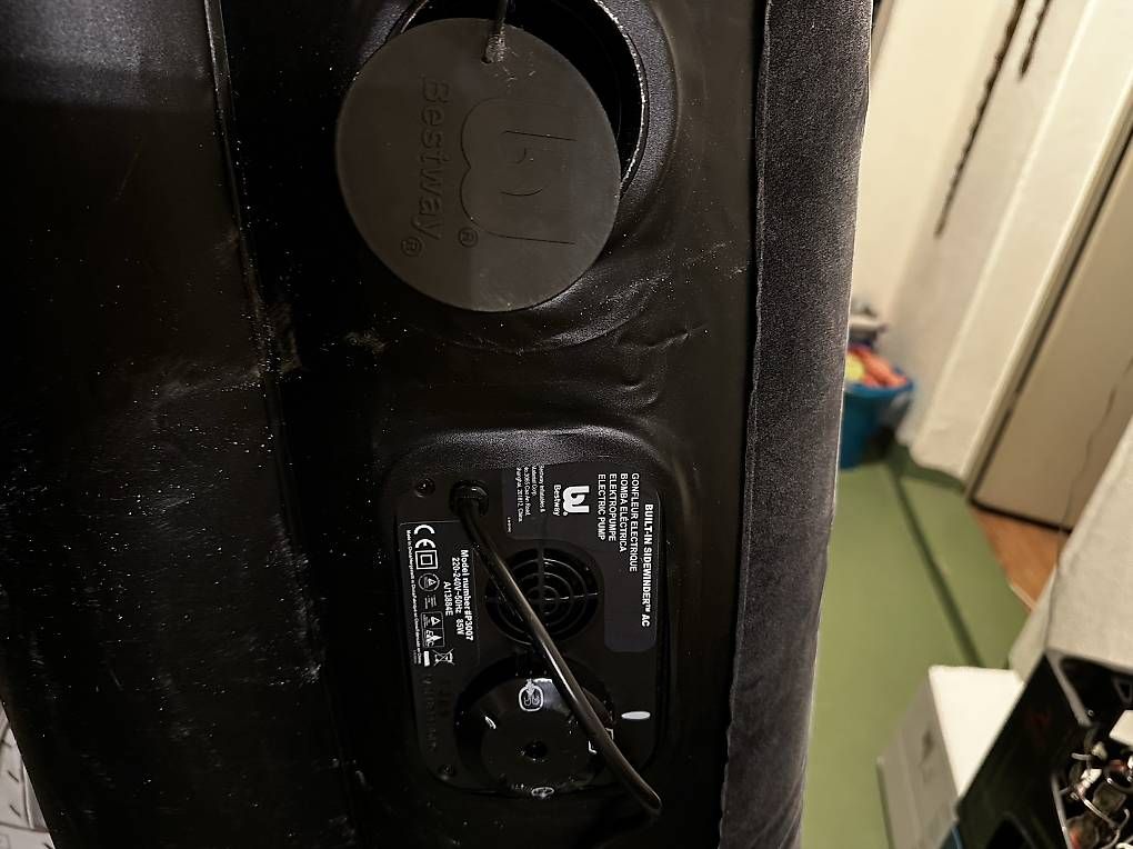 Letti: Luftbett – Usato da Däniken SO venduto da Seat01 2