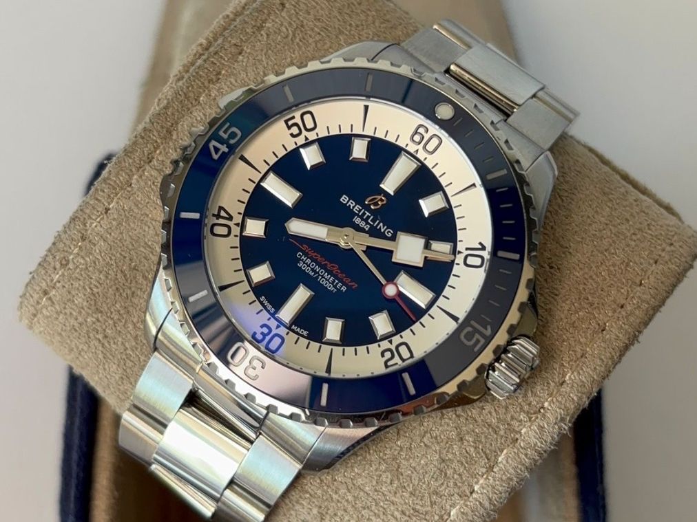 Breitling Uhren: Breitling Superocean 46 - Dark Blue – Gebraucht aus Derendingen von MDPshopandmore