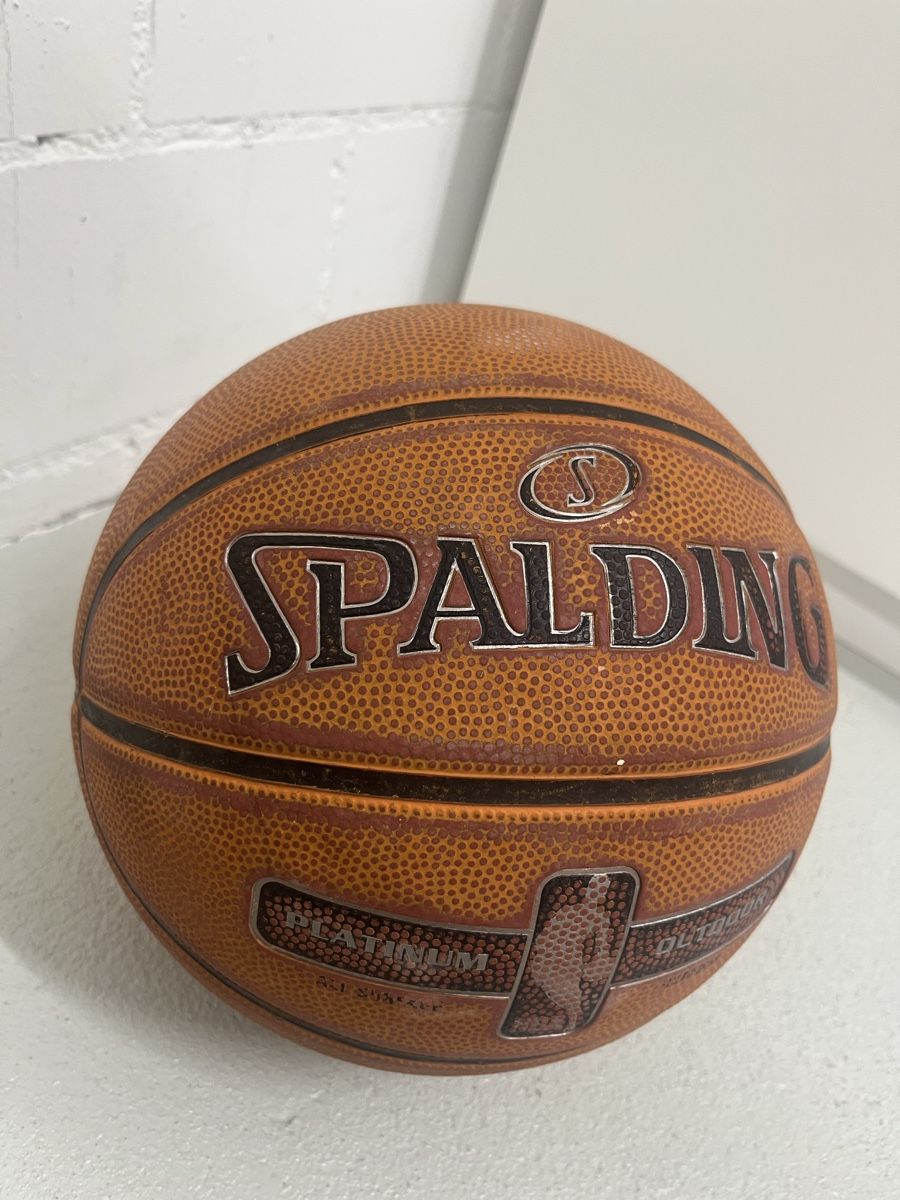 Spalding Palloni: Spalding NBA Platinum Basketball – Usato da Würenlos venduto da jam_mv8g 2