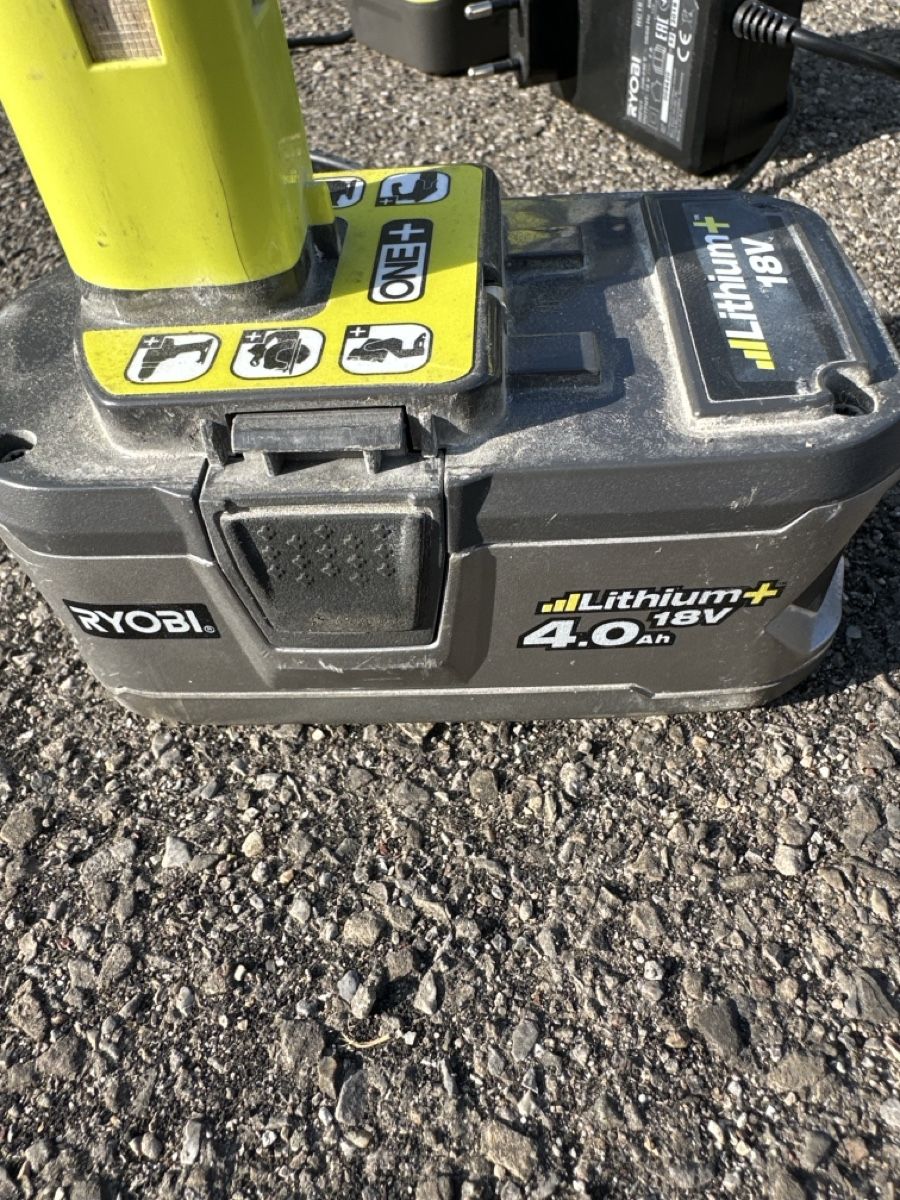 Tagliaerba: Ryobi Brushless 40cm Akku Rasenmäher – Usato da Weinfelden venduto da Fox770 3