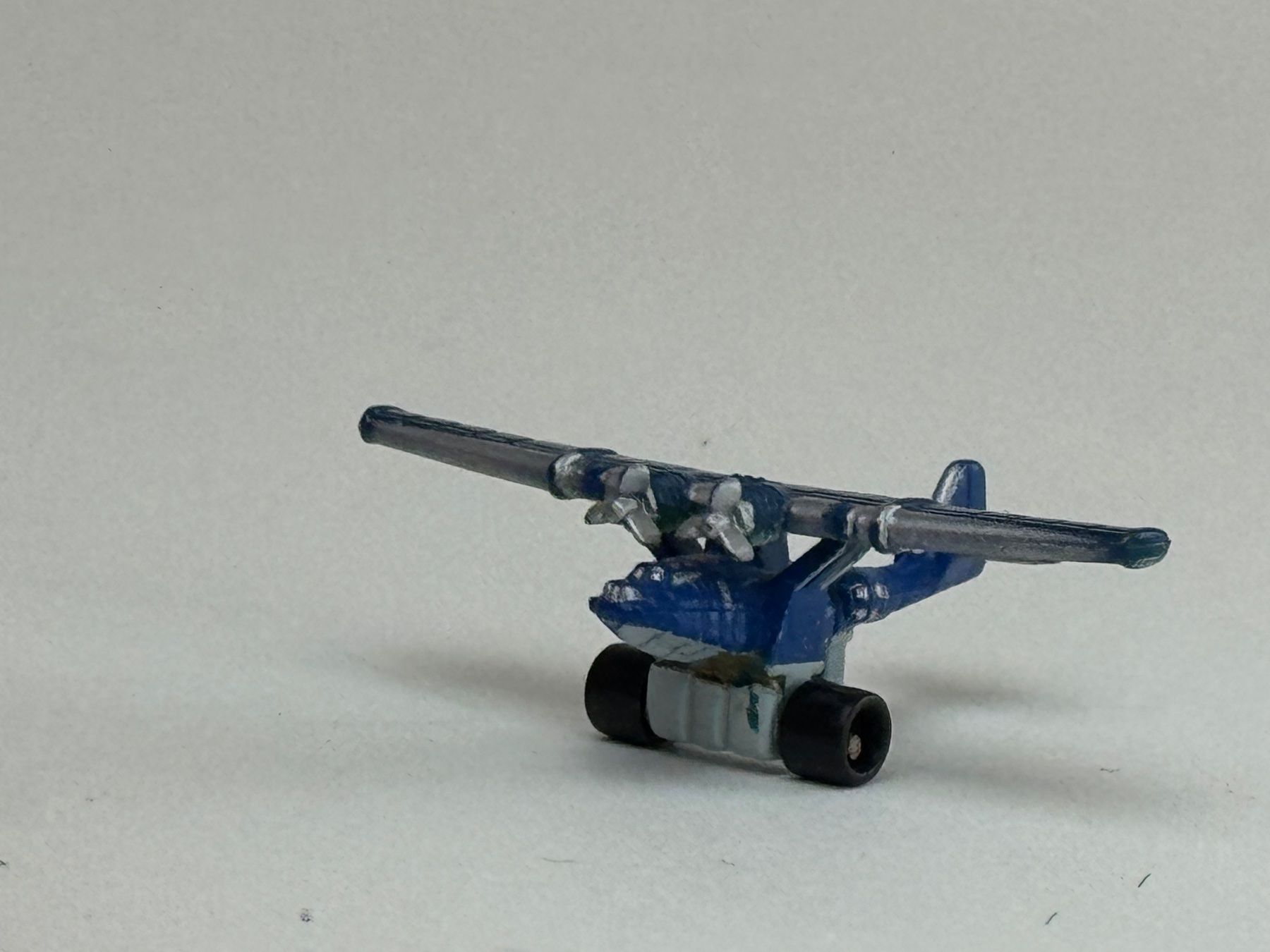 Statuette: GB2- Keines Flugzeug Ü Ei ? – Usato da Elm venduto da Wikmtz