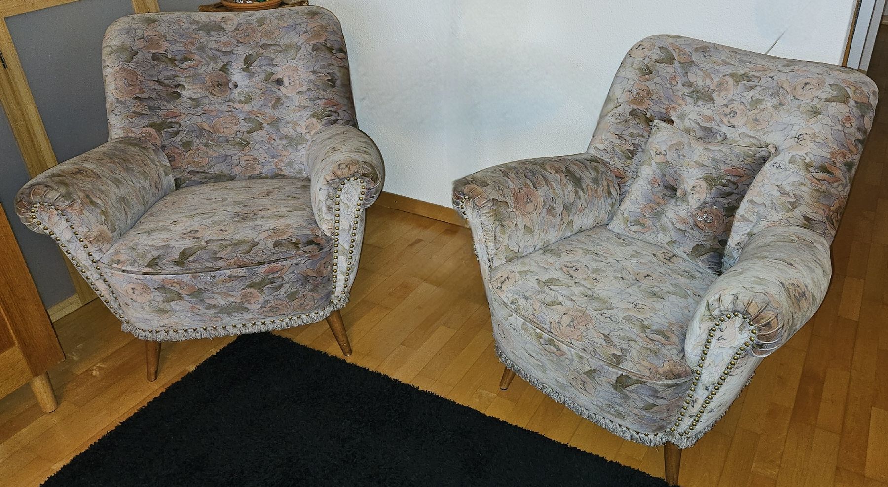 Poltrone: Vintage Stil - 2 Sessel, 1 Sofa – Usato da Greifensee venduto da Dehausi