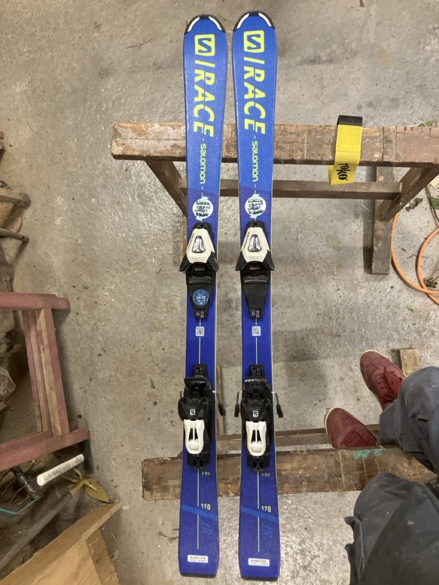 Sci: Ski Salomon Race 120 cm Radius 9 m – Usato da Widnau venduto da kandida
