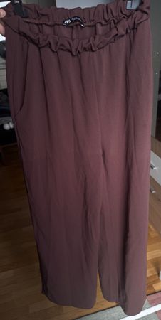Zara pantaloni marroni taglia S - perfetti per l'autunno