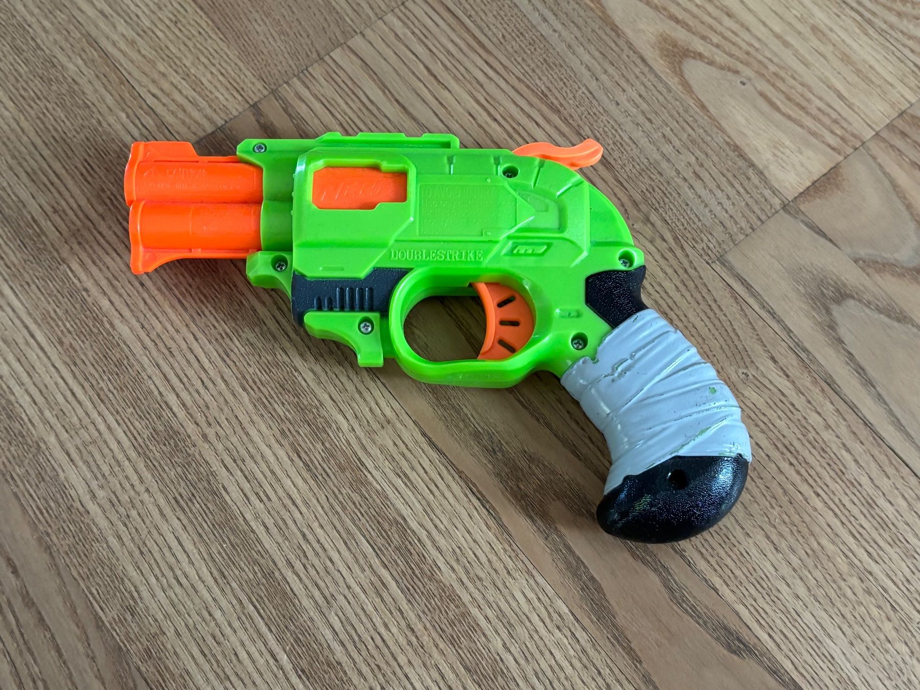 Nerf Giocattoli: Doublestrike Nerf gun Pistole – Usato da Therwil venduto da f5mj8 1