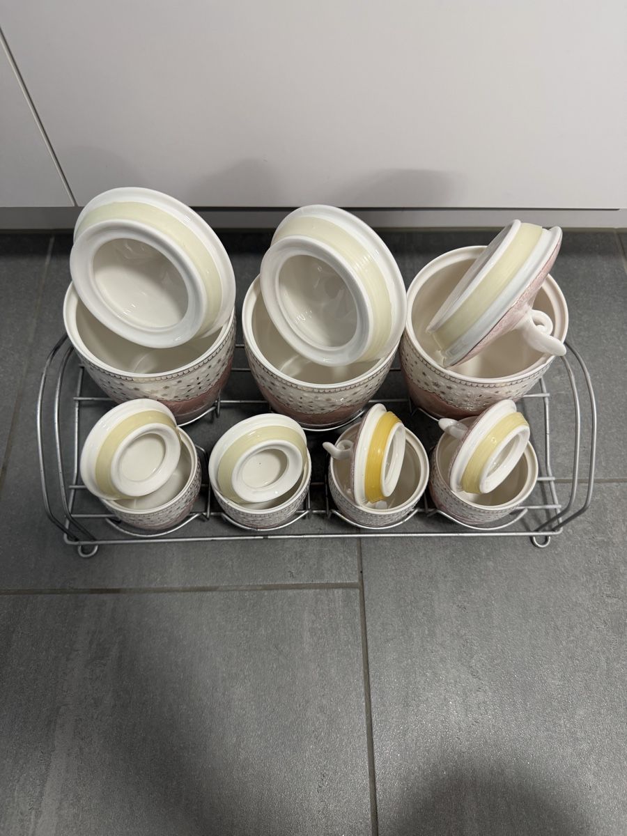 Cuisines complètes: Vorratsdosen Set Keramik mit Deckel rosa – D'occasion à Oberglatt ZH par eve_6nj8 1