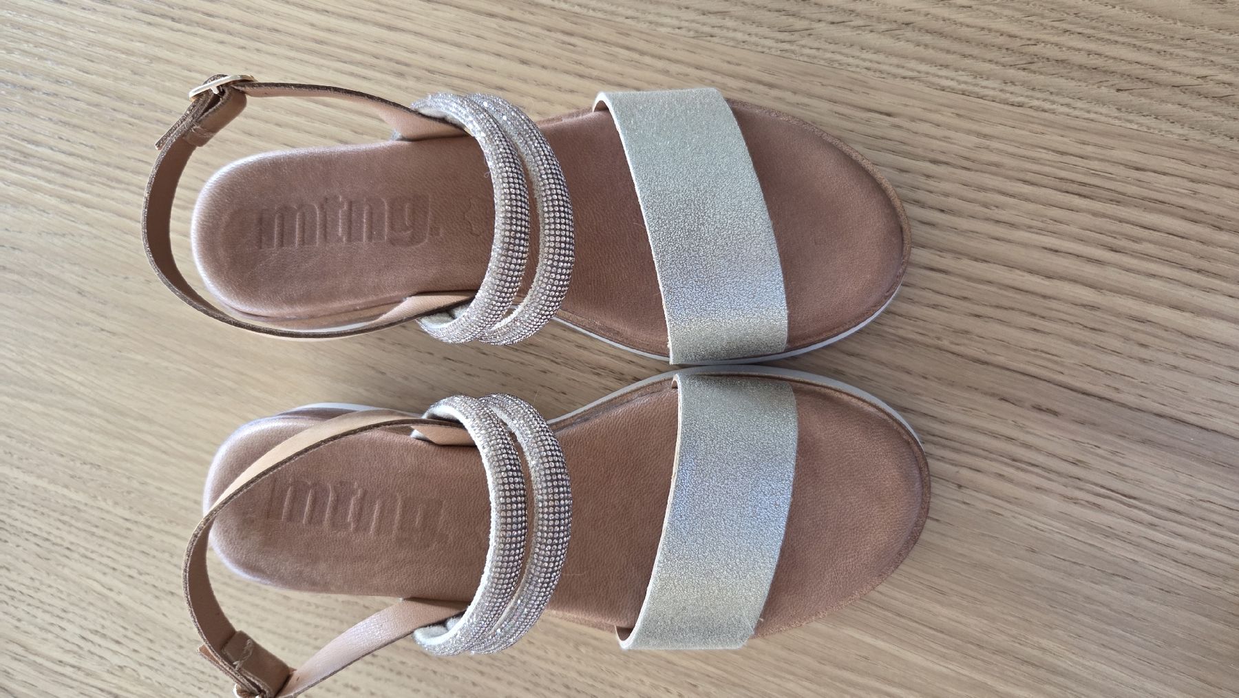 Scarpe da donna: Sandale mtng. – Usato da Le Pâquier-Montbarry venduto da Gruyere77 1